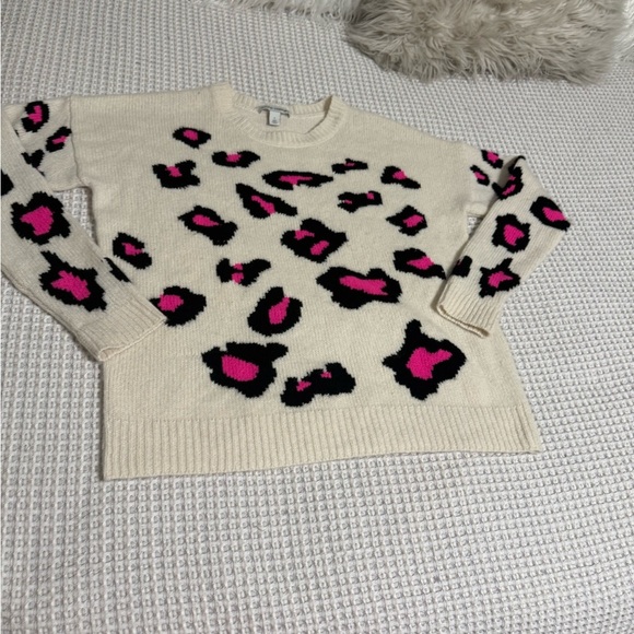 Autumn Cashmere White and Pink Patterned Sweater - Picture 4 of 8